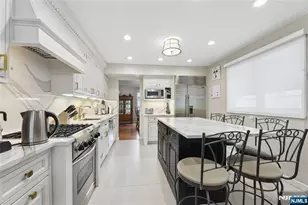 160 Magnolia Ave, Tenafly, NJ 07670 - Photo 15