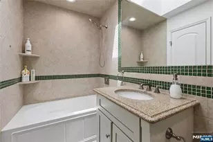 160 Magnolia Ave, Tenafly, NJ 07670 - Photo 25