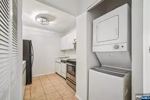 111 Mulberry Street 2C, Newark, NJ 07102 - Photo 7