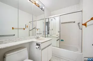 111 Mulberry Street 2C, Newark, NJ 07102 - Photo 15