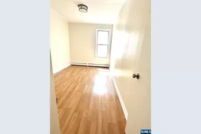 210-212 Maple Street 2 #2, Kearny, NJ 07032 - Photo 7