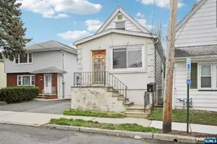17 Emma Pl, Clifton, NJ 07013 - Photo 5