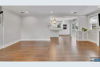 346 Carmita, Rutherford, NJ 07070 - Photo 5