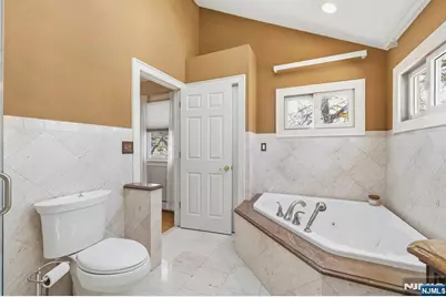 346 Carmita, Rutherford, NJ 07070 - Photo 25