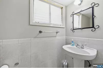 346 Carmita, Rutherford, NJ 07070 - Photo 33