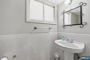 346 Carmita, Rutherford, NJ 07070 - Photo 33