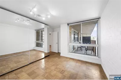 6040 Boulevard East 3J #3J, West New York, NJ 07093 - Photo 9