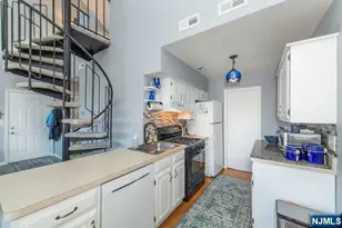 2 Falkenstein Dr 2, Vernon, NJ 07462 - Photo 11