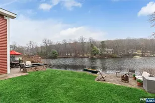 24 Broadway, West Milford, NJ 07480 - Photo 29