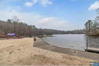 24 Broadway, West Milford, NJ 07480 - Photo 33