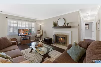 2309 Hemingway Lane 2309 #2309, Mahwah, NJ 07430 - Photo 9