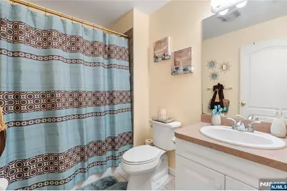 120 E Edsall Boulevard, Palisades Park, NJ 07650 - Photo 27