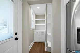 25 Marinus St, Rochelle Park Township, NJ 07662 - Photo 9