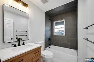 25 Marinus St, Rochelle Park Township, NJ 07662 - Photo 13