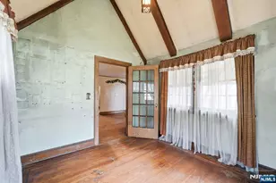 192 Kings Ct, Teaneck Township, NJ 07666 - Photo 17