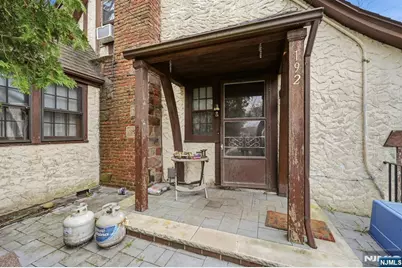192 Kings Court, Teaneck Township, NJ 07666 - Photo 7