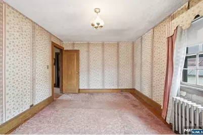 192 Kings Court, Teaneck Township, NJ 07666 - Photo 25