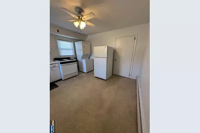 289 Livingston Avenue 1st Fl #1st Fl, Lyndhurst Township, NJ 07071 - Photo 3