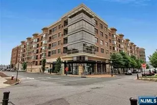 20 Ave At Port Imperial 237, West New York, NJ 07093 - Photo 37