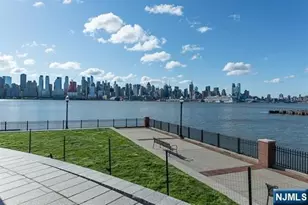 20 Ave At Port Imperial 237, West New York, NJ 07093 - Photo 35