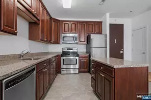 20 Ave At Port Imperial 237, West New York, NJ 07093 - Photo 5