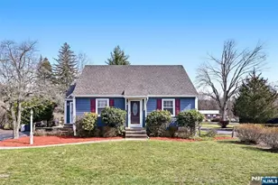 194 Ramapo Valley Rd, Oakland, NJ 07436 - Photo 1