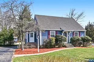 194 Ramapo Valley Rd, Oakland, NJ 07436 - Photo 1