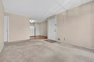 403 Poets Way 403, Mahwah, NJ 07430 - Photo 5