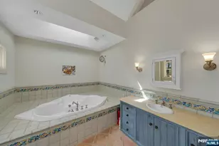 7 Charney Pl, Alpine, NJ 07620 - Photo 13