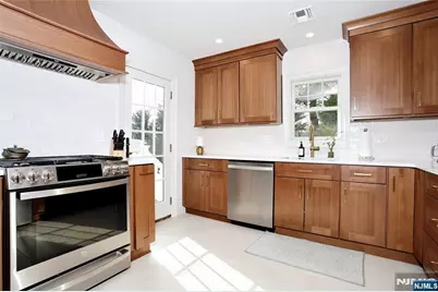 34 Charles Terrace, Waldwick, NJ 07463 - Photo 13