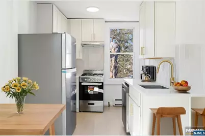 56 Holmes Street, Belleville, NJ 07109 - Photo 9