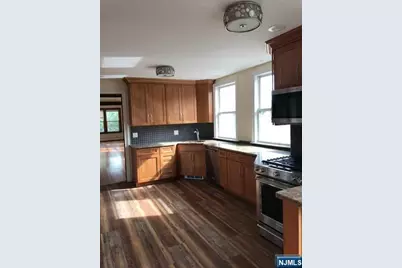 290 Columbia Avenue, Fort Lee, NJ 07024 - Photo 17