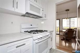 150 Overlook Ave 7A, Hackensack, NJ 07601 - Photo 13