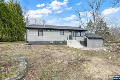 132 Upper High Crest Road, West Milford, NJ 07480 - Photo 31