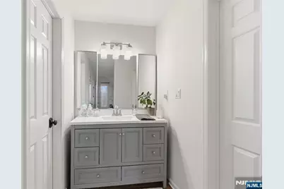 60 Tanager Court, Wayne, NJ 07470 - Photo 5