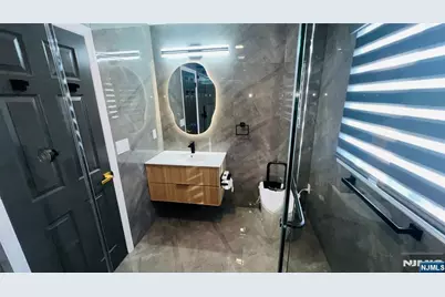 815 Highland Avenue, Paramus, NJ 07652 - Photo 17