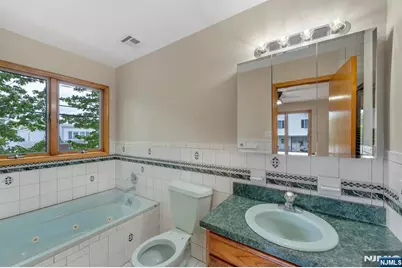 245 Wilson Avenue, Lyndhurst Township, NJ 07071 - Photo 13