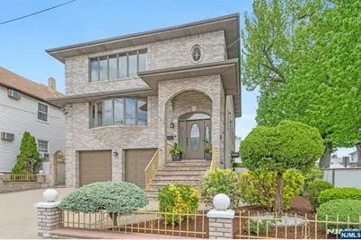 245 Wilson Avenue, Lyndhurst Township, NJ 07071 - Photo 3