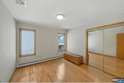 245 Wilson Avenue, Lyndhurst Township, NJ 07071 - Photo 15