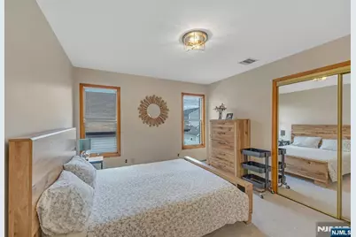 245 Wilson Avenue, Lyndhurst Township, NJ 07071 - Photo 33