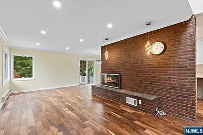 24 Irving Avenue, Englewood Cliffs, NJ 07632 - Photo 9