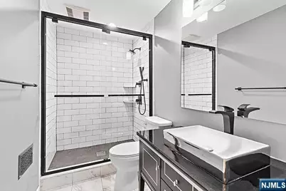 24 Irving Avenue, Englewood Cliffs, NJ 07632 - Photo 11