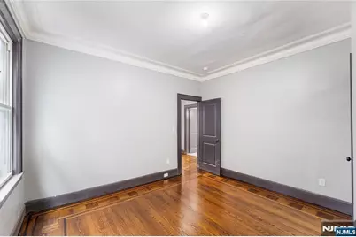 135 Tremont Avenue, East Orange, NJ 07018 - Photo 9