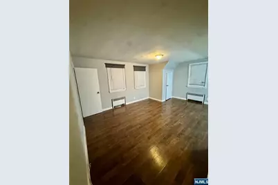 373 Floral Lane, Saddle Brook Township, NJ 07663 - Photo 3