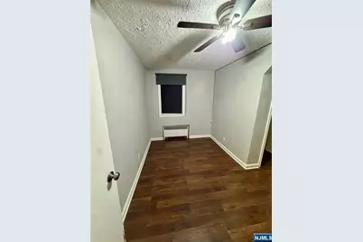 373 Floral Lane, Saddle Brook Township, NJ 07663 - Photo 9