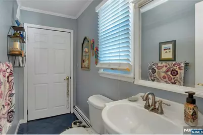 236 Oak Avenue, River Vale Township, NJ 07675 - Photo 11