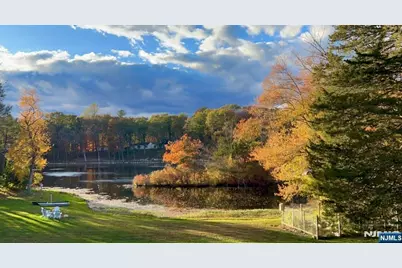 240 Green Ridge Road, Franklin Lakes, NJ 07417 - Photo 45