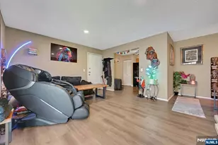 111 Raintree Ln 111, Mahwah, NJ 07430 - Photo 3