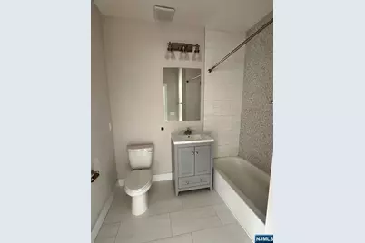 387 Park Street 403 #403, Hackensack, NJ 07601 - Photo 15