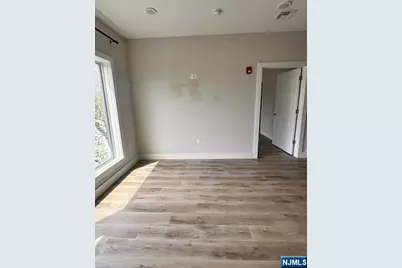 387 Park Street 403 #403, Hackensack, NJ 07601 - Photo 9